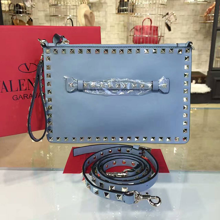 2017 Valentino ROCKSTUD CLUTCH 0119