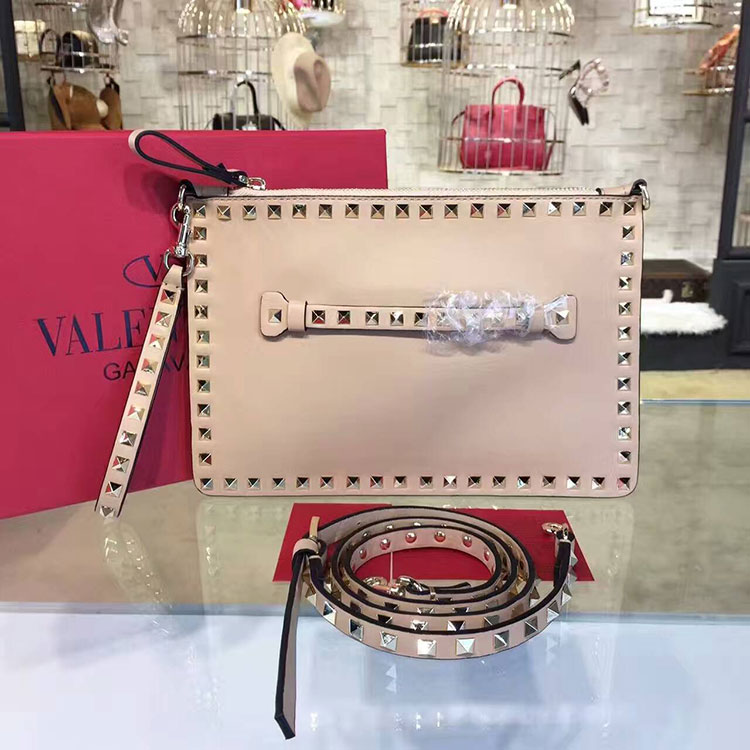 2017 Valentino ROCKSTUD CLUTCH 0119