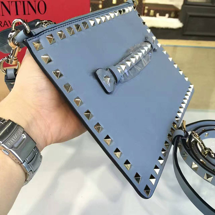 2017 Valentino ROCKSTUD CLUTCH 0119