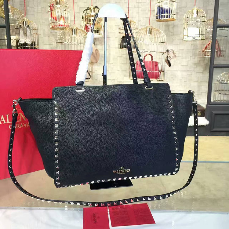 2017 Valentino ROCKSTUD NOIR MEDIUM TOTE 0973