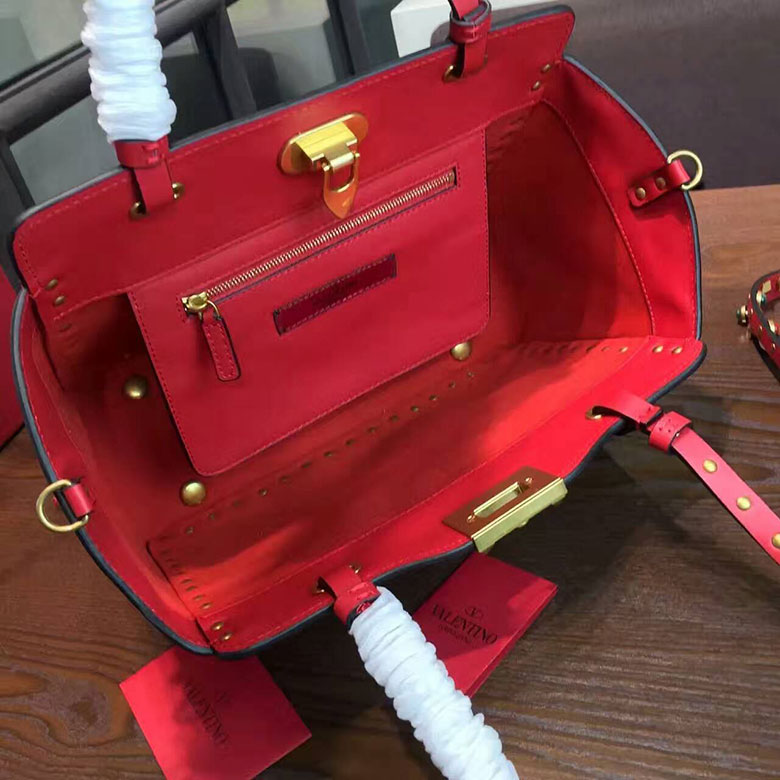 2017 Valentino ROCKSTUD ROLLING SMALL TOTE 0972