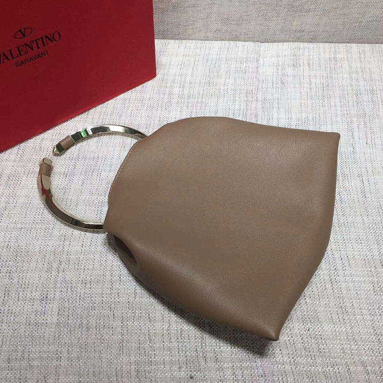 2017 Valentino Ring clutch in calfskin V2072