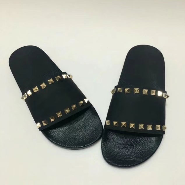 2017 Valentino women Slippers with rivet