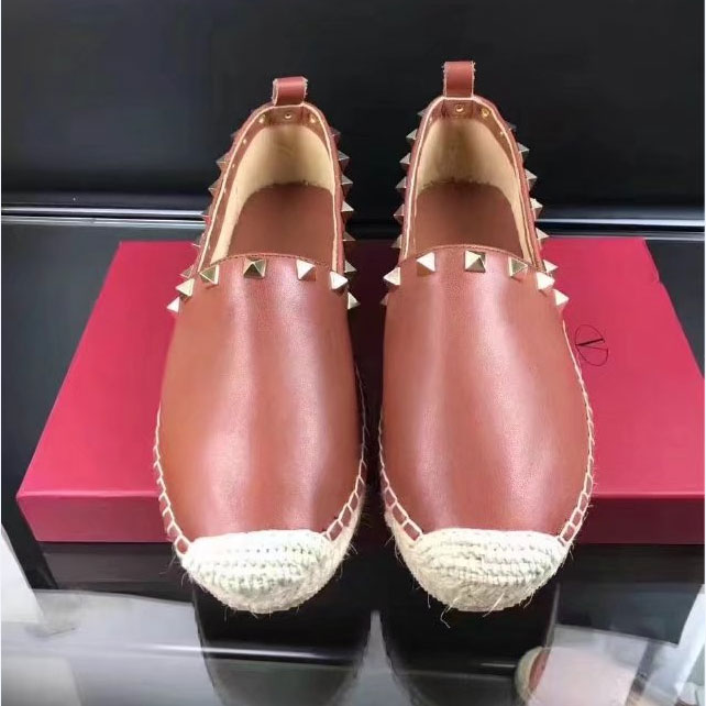 2017 Valentino women shoes in Calfskin leather