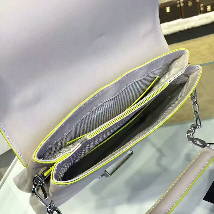 2017 Versace DV1 LEATHER BAG 3332