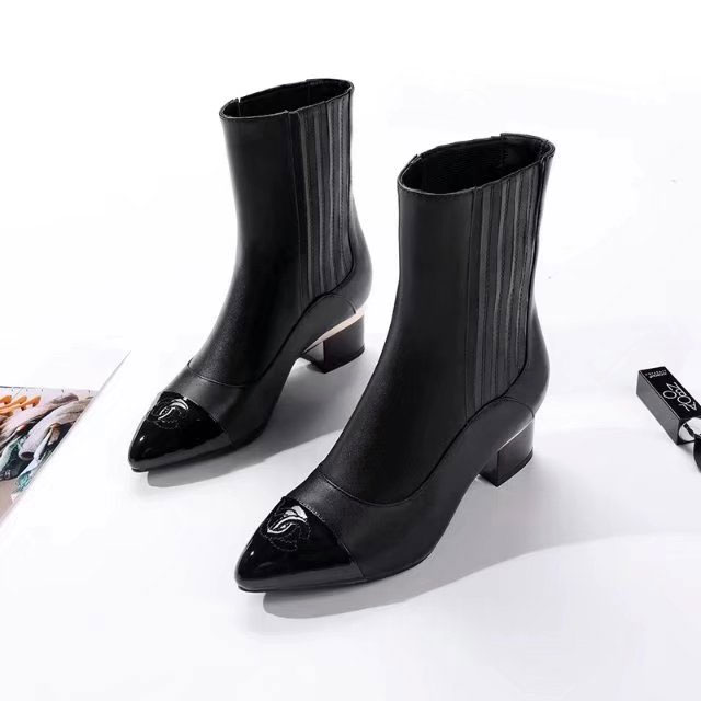 2017 chanle women Boot in leather