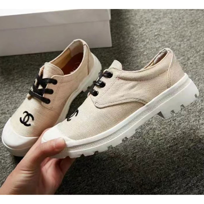 2017 chanle women Casual shoes in canvas