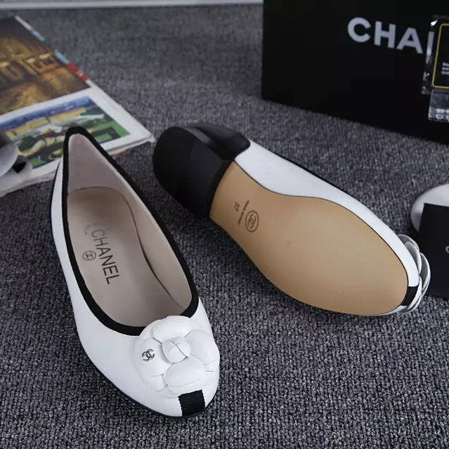 2017 chanle women Flat shoes in Sheepskin leather