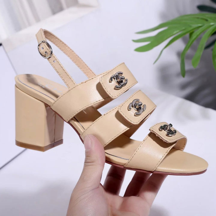 2017 chanle women Sandals in Calfskin leather