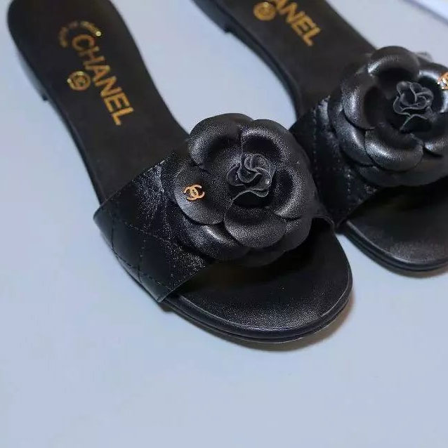 2017 chanle women Slippers in Sheepskin leather