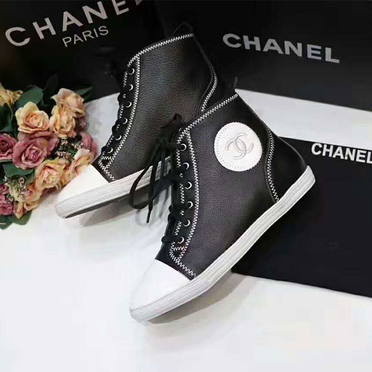 2017 chanle women Sneakers in Calfskin leather