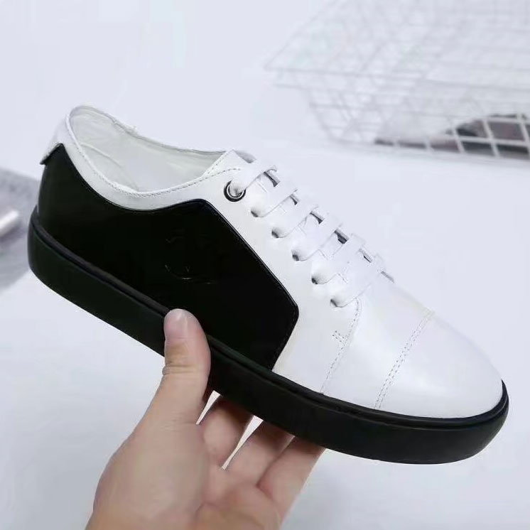 2017 chanle women Sneakers shoes in Calfskin leather