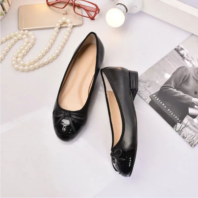 2017 chanle women shoes in Patent leather