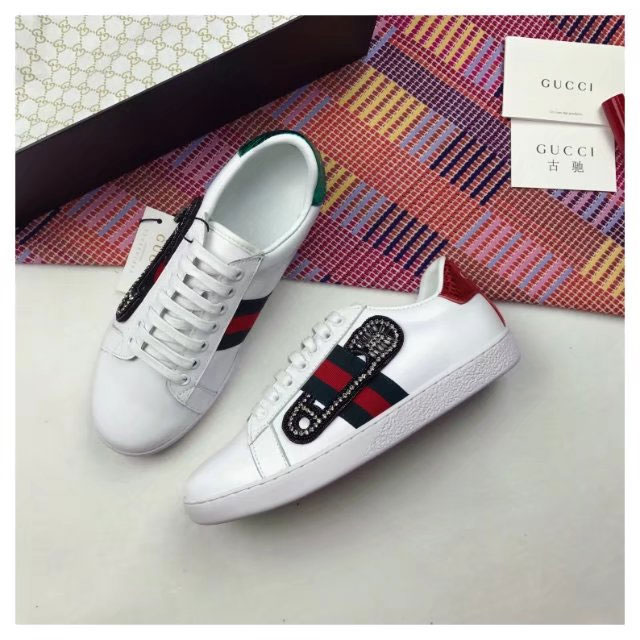 2017 gucci women Casual shoes in Calfskin leather