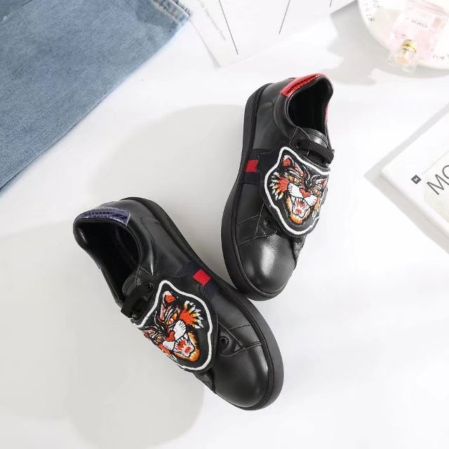 2017 gucci women Sneakers shoes in Calfskin leather