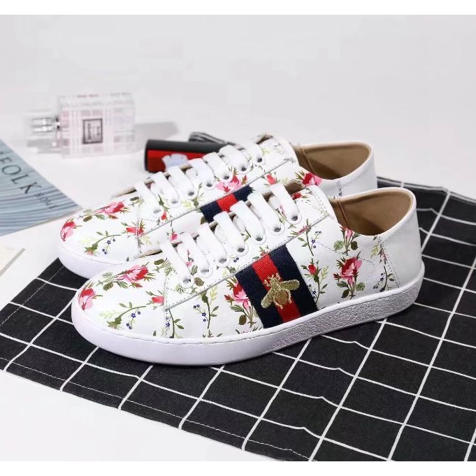 2017 gucci women Sneakers shoes in Calfskin leather