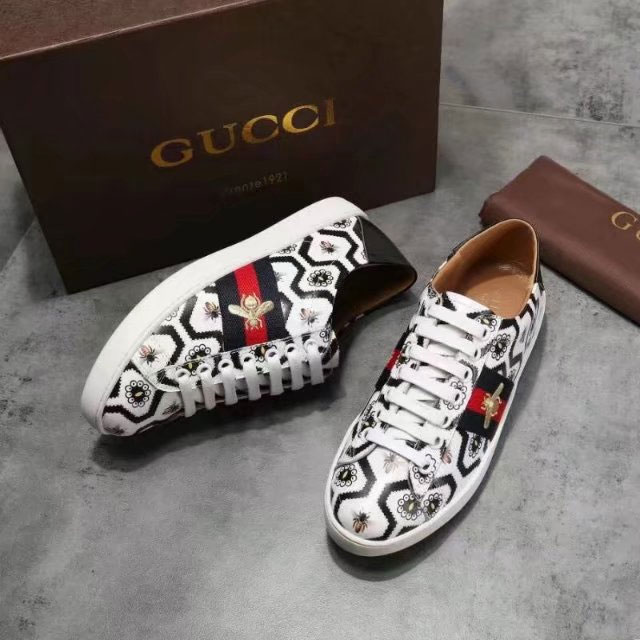 2017 gucci women Sneakers shoes in Calfskin leather