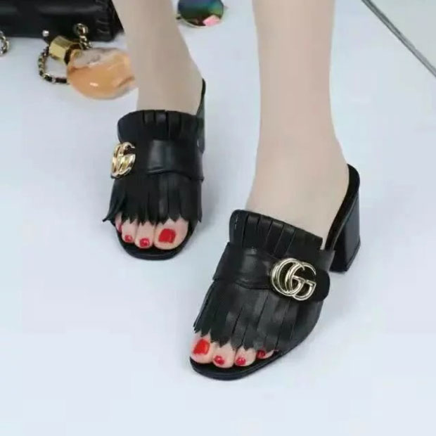 2017 gucci women sandals in Calfskin leather