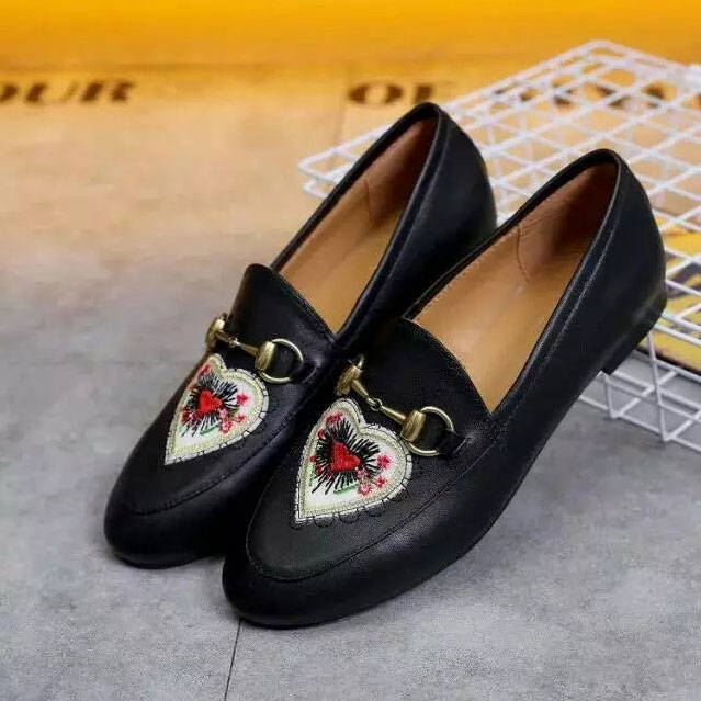 2017 gucci women shoes in Calfskin Leather