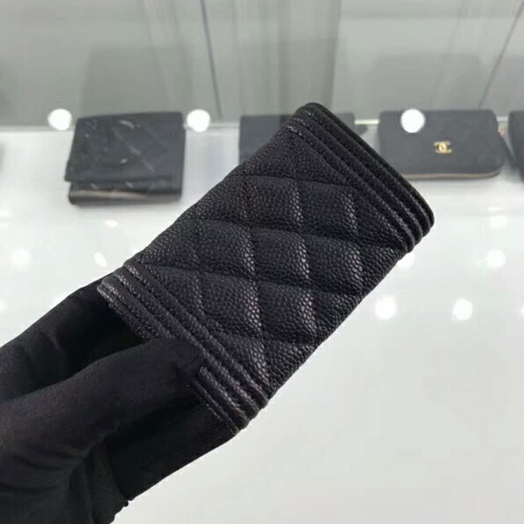 2018 BOY CHANEL Card Holder