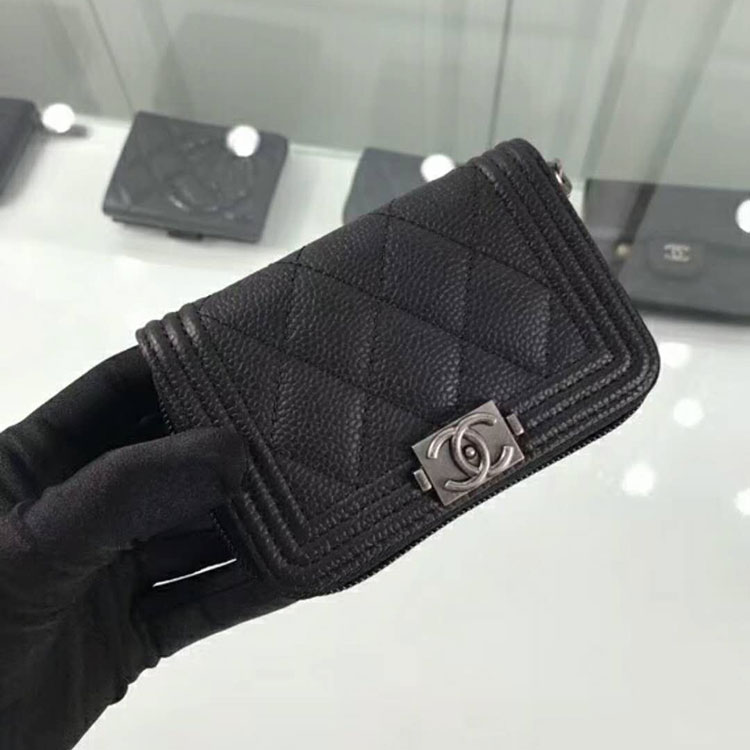 2018 BOY CHANEL Coin Purse