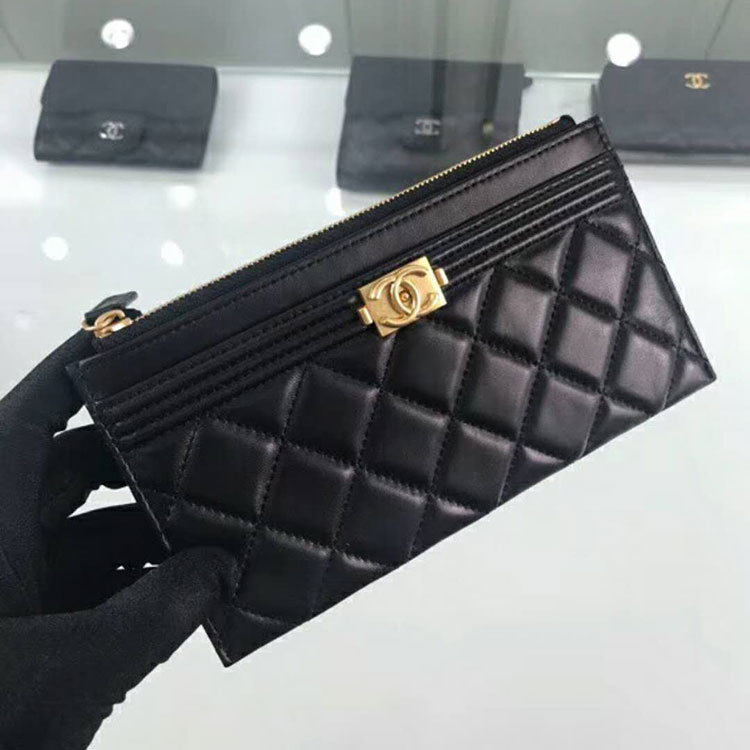 2018 BOY CHANEL Pouch