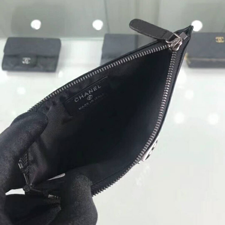 2018 BOY CHANEL Pouch