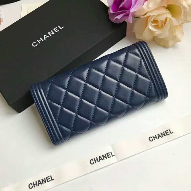 2018 Boy Chanel Embroidery Bi-Fold Wallet Original Caviar Leather