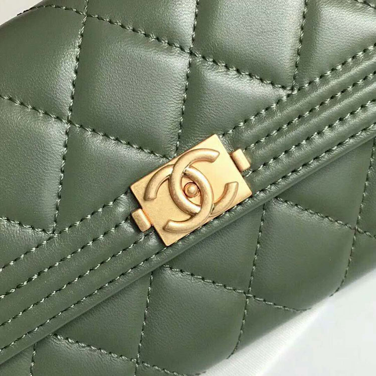 2018 Boy Chanel Embroidery Bi-Fold Wallet Original Caviar Leather