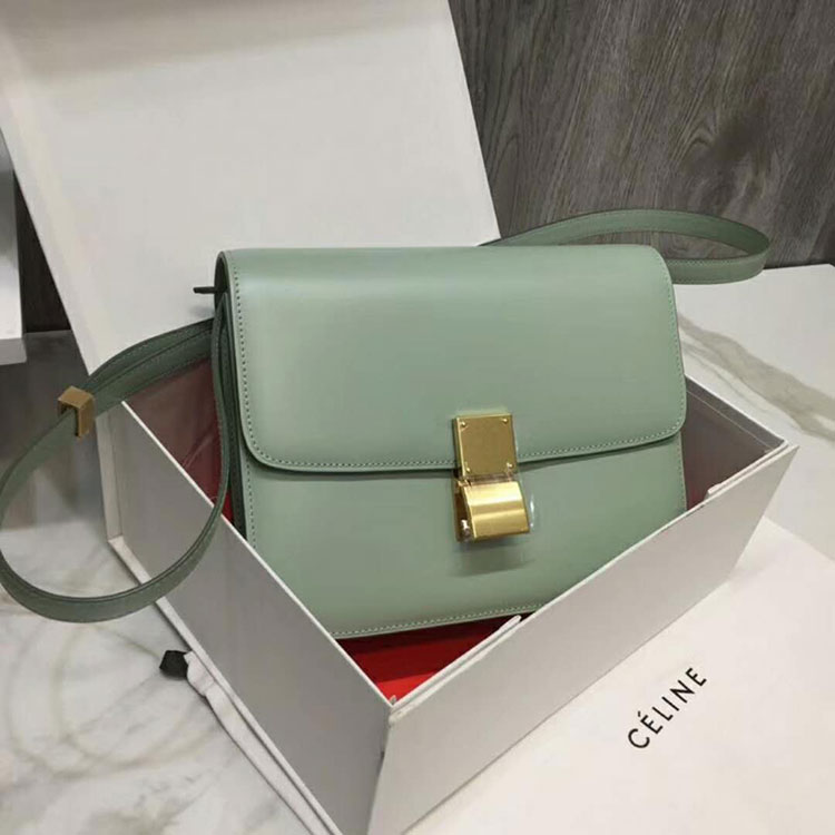 2018 Celine MEDIUM CLASSIC BAG IN NATURAL CALFSKIN