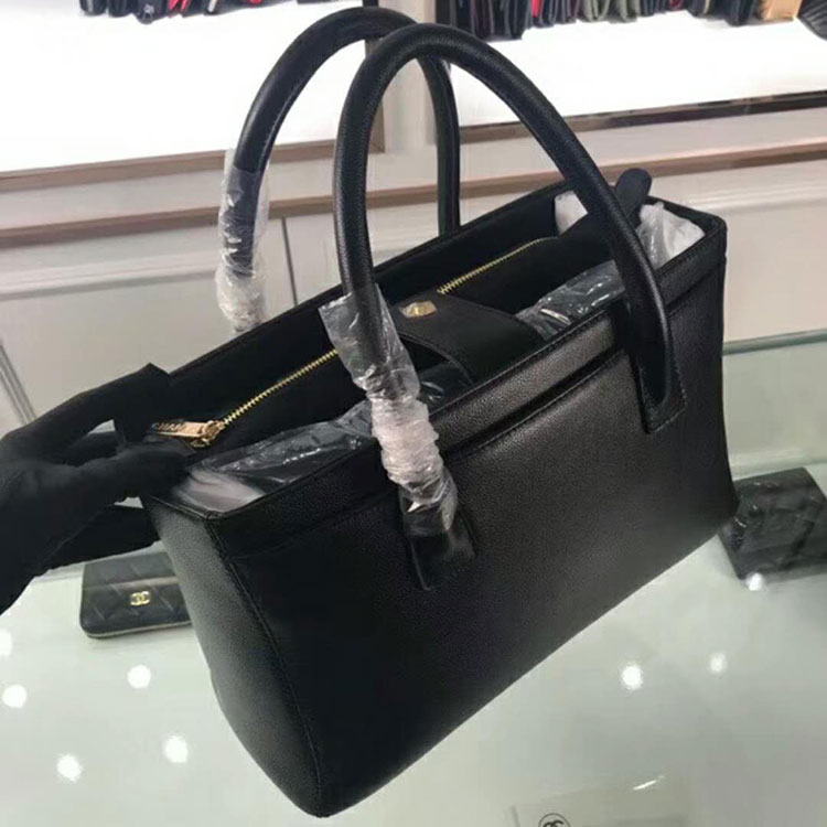 2018 Chanel Black Original Lambskin leather Tote Shoulder Bag