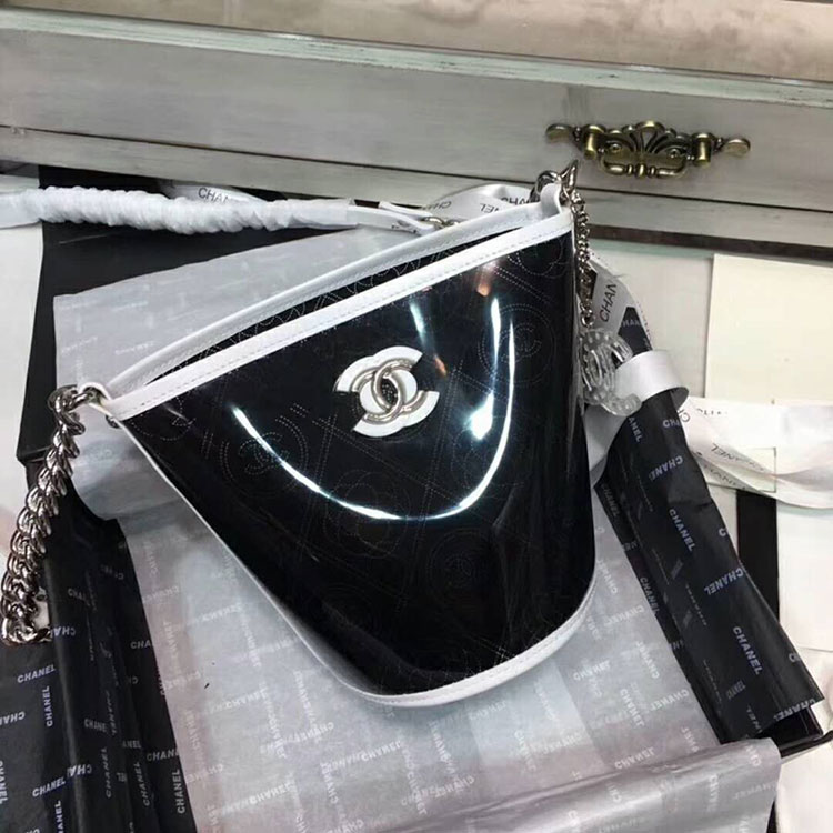 2018 Chanel Bucket bag