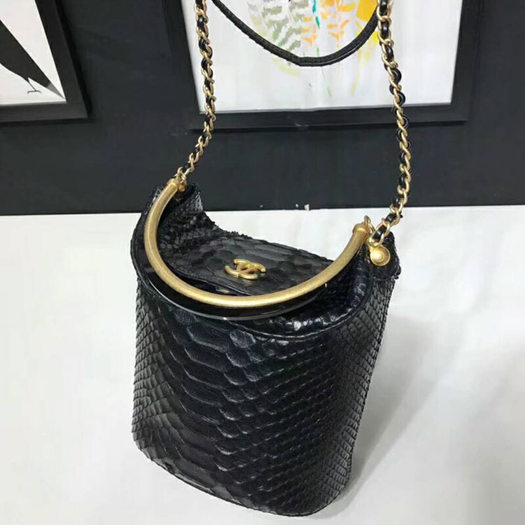 2018 Chanel Bucket bag