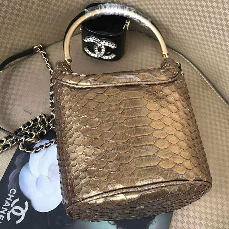 2018 Chanel Bucket bag