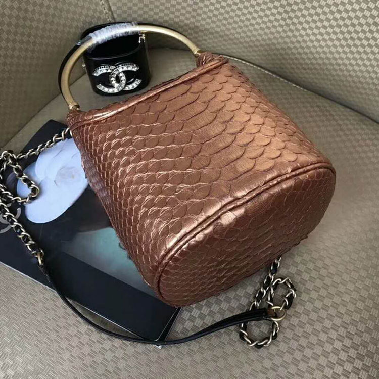 2018 Chanel Bucket bag