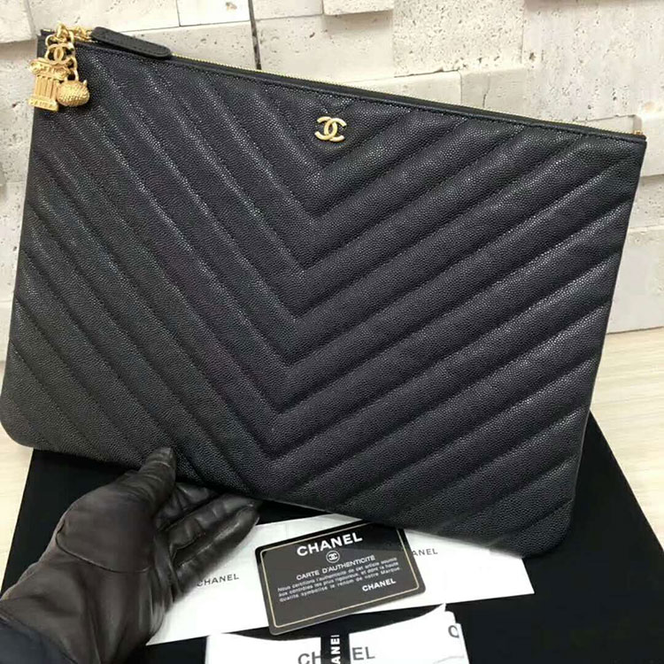 2018 Chanel Case Original Grained lambskin