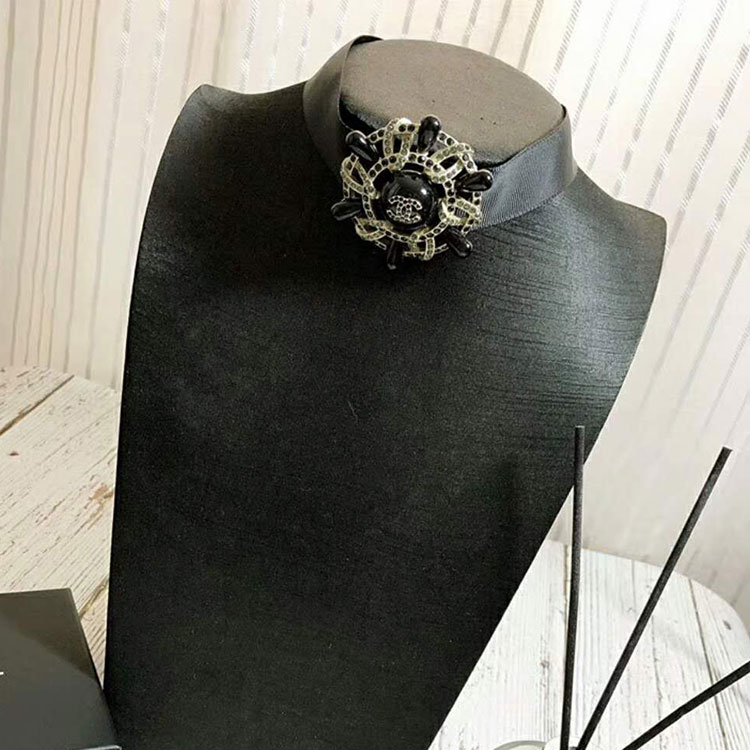 2018 Chanel Choker