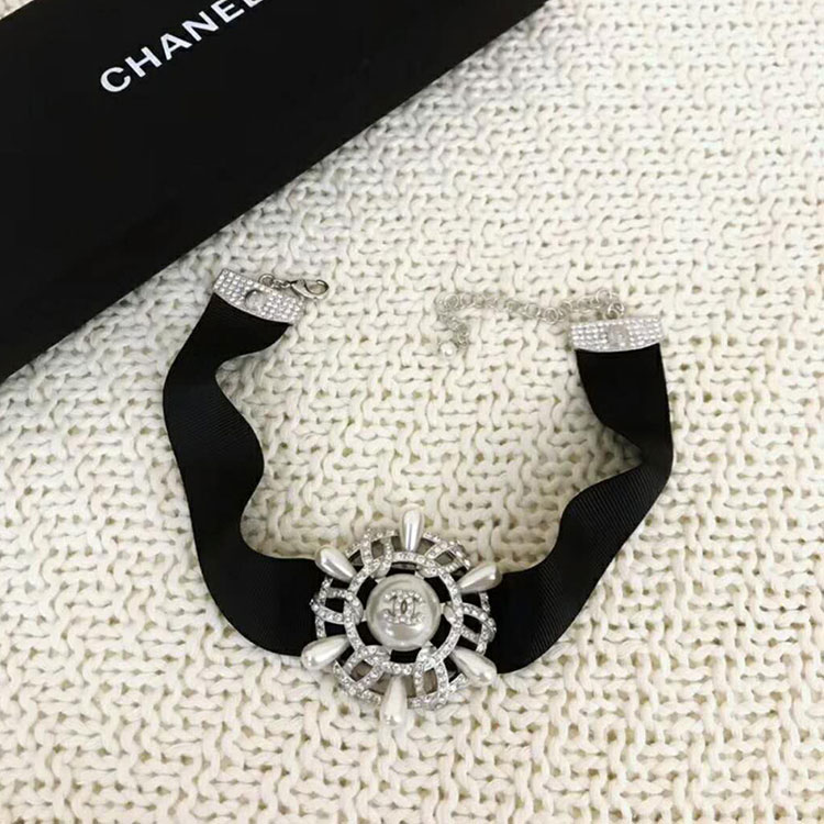 2018 Chanel Choker