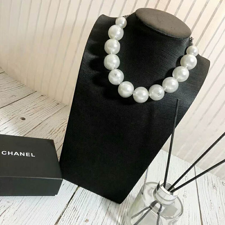 2018 Chanel Choker