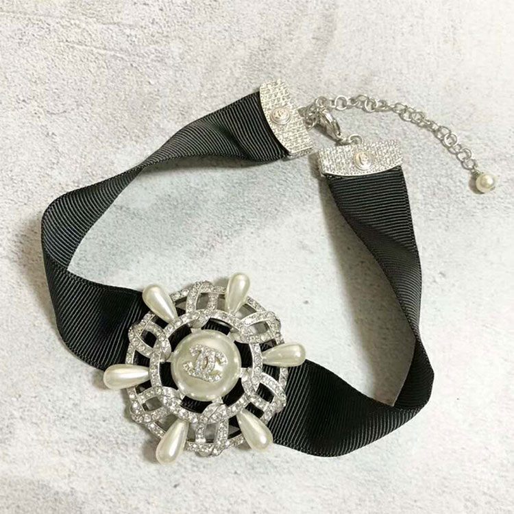 2018 Chanel Choker