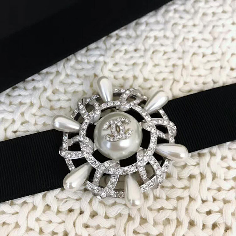 2018 Chanel Choker