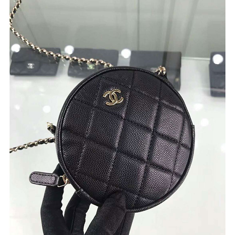 2018 Chanel Classic Clutch with Chain