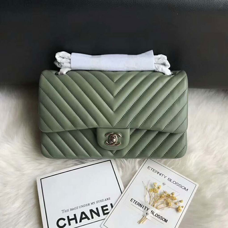 2018 Chanel Classic Flap Bag Original Lambskin Leather