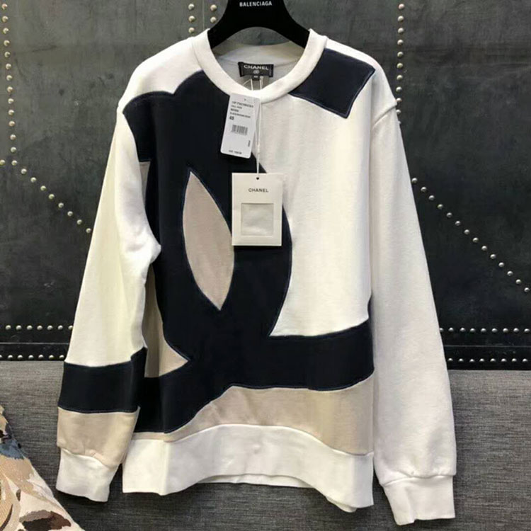 2018 Chanel Clothes