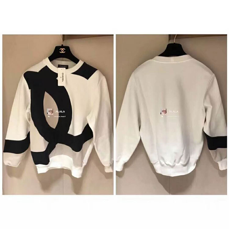 2018 Chanel Clothes