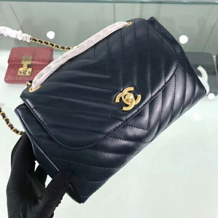 2019 Chanel Cloudy touch Shoulder Messenger Bag