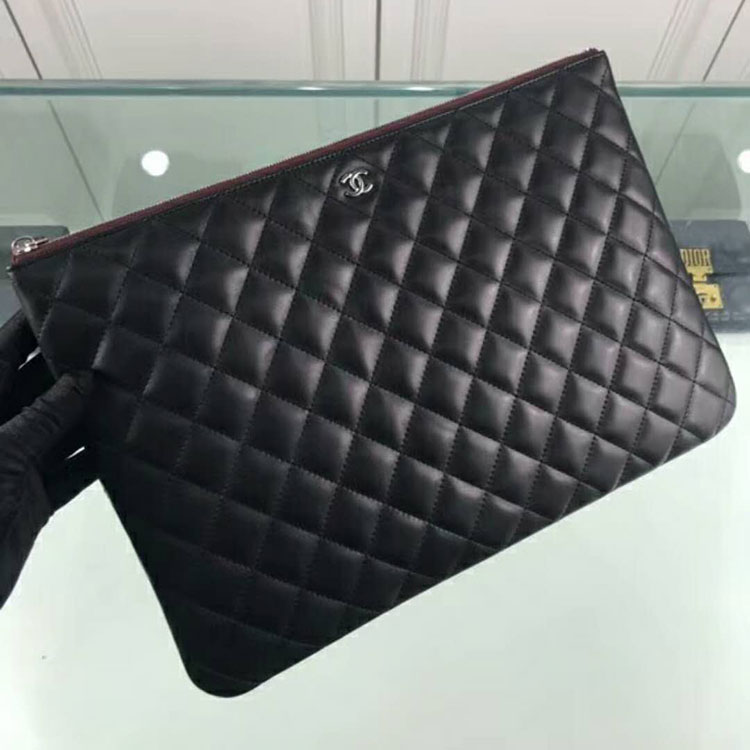 2018 Chanel Clutch