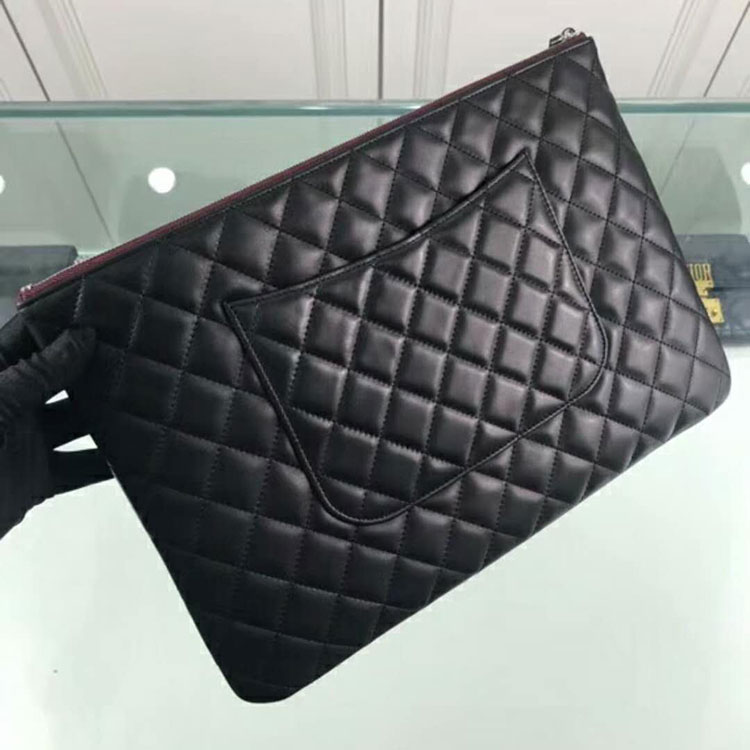 2018 Chanel Clutch