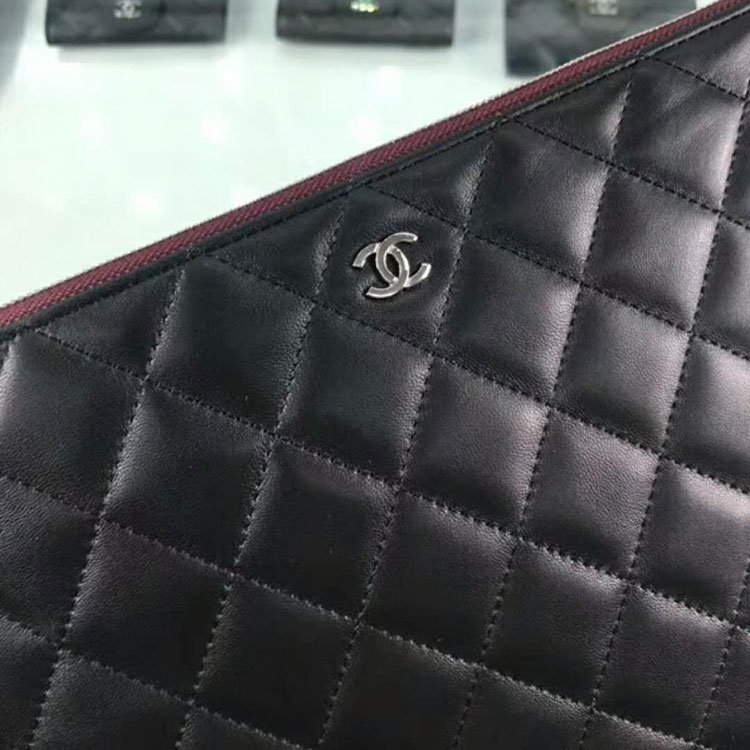 2018 Chanel Clutch