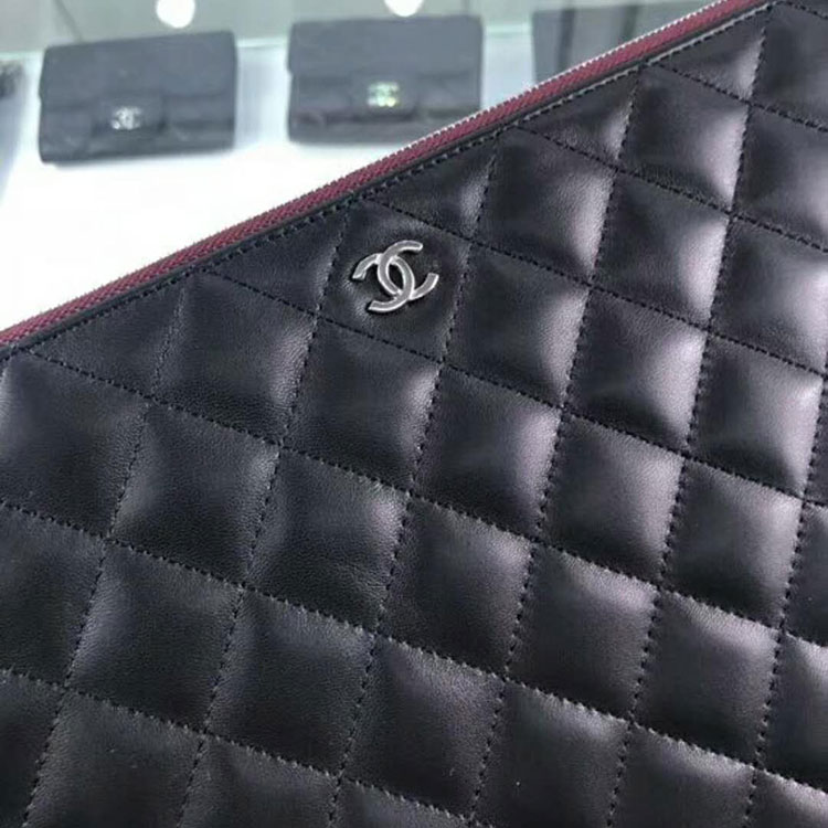 2018 Chanel Clutch